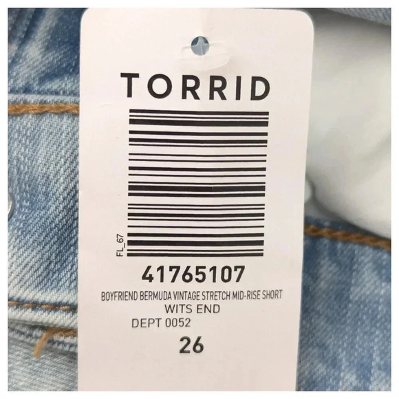 TORRID NWT Boyfriend Bermuda Denim Shorts Size 26 - Picture 7 of 10